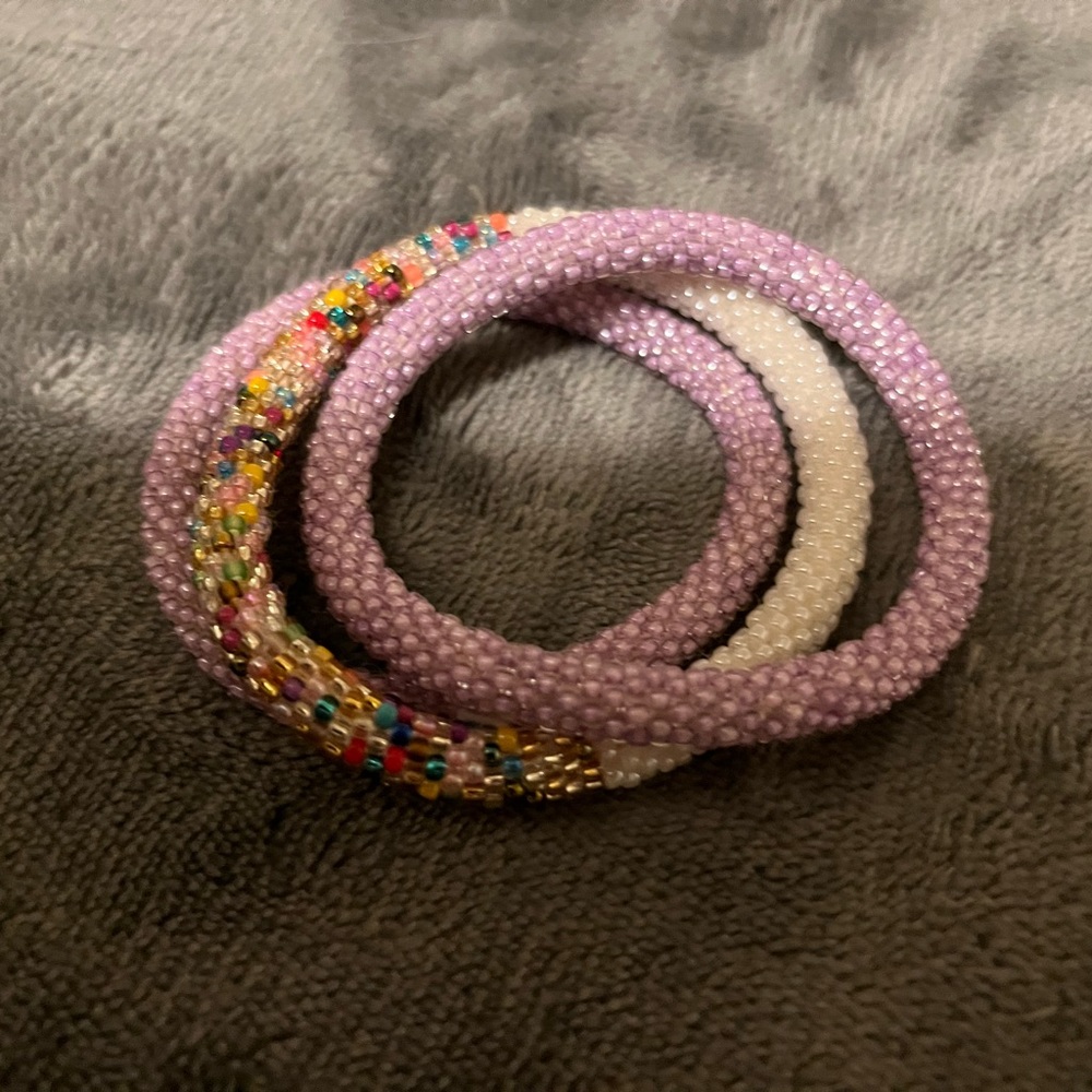SASHKA CO. Glass Beaded bracelets.6”-8”- NEW
